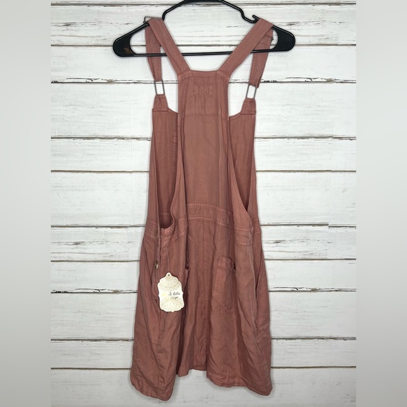 Altar’d State Dress - Picture 2 of 5